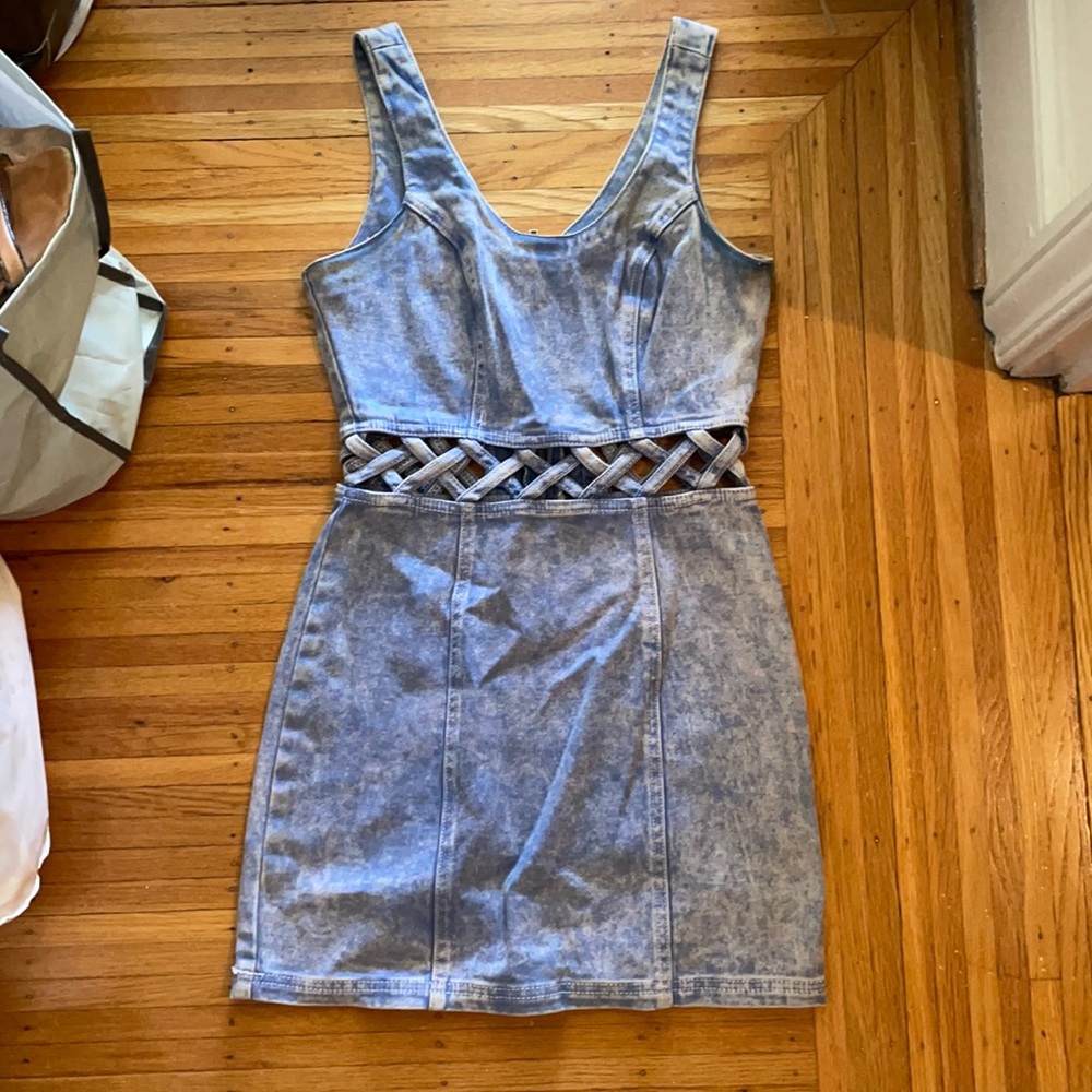 Minkpink Vintage Jean Dress!!